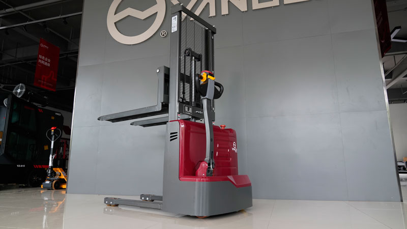 如何找到高質(zhì)量的叉車(chē)進(jìn)行采購(gòu)